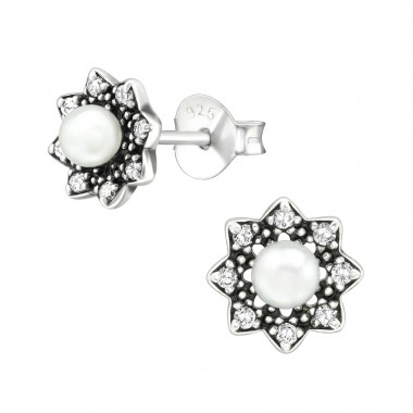 Flower - 925 Sterling Silver Stud Earrings with CZ SD38429