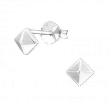 Pyramide - 925 Sterling Silver Simple Stud Earrings SD17400