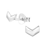 Chevron - 925 Sterling Silver Simple Stud Earrings SD28614