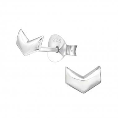 Chevron - 925 Sterling Silver Simple Stud Earrings SD28614