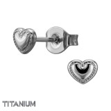3D Heart - Titanium Titanium Ear Studs SD50373