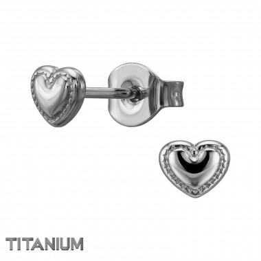 3D Heart - Titanium Titanium Ear Studs SD50373